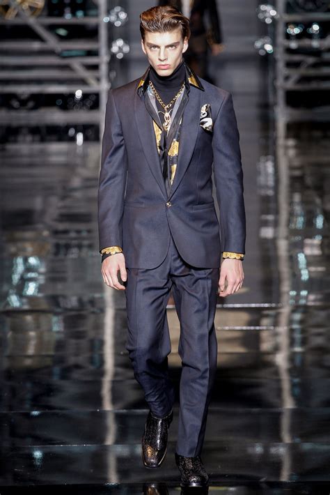 versace men clothing.